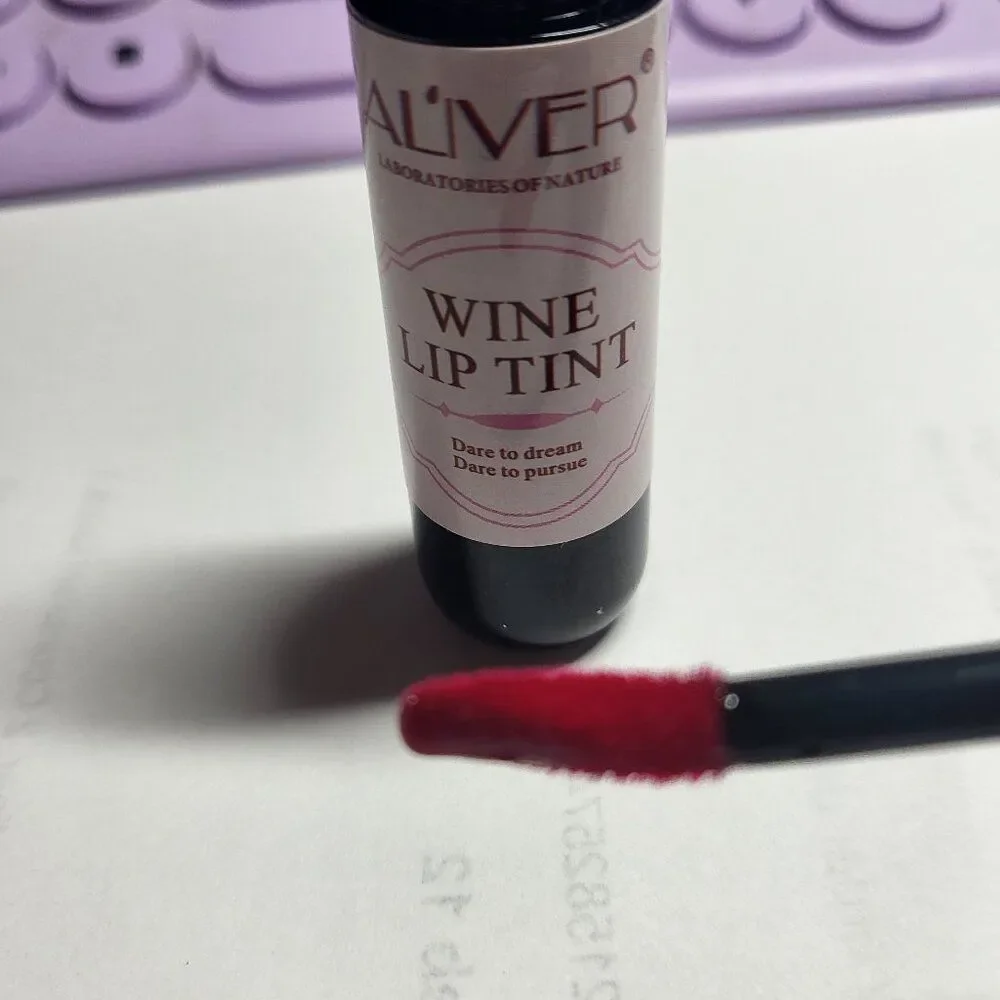 Aliver Wine Lip Tint Liquid Matte CR01 Rose Coral